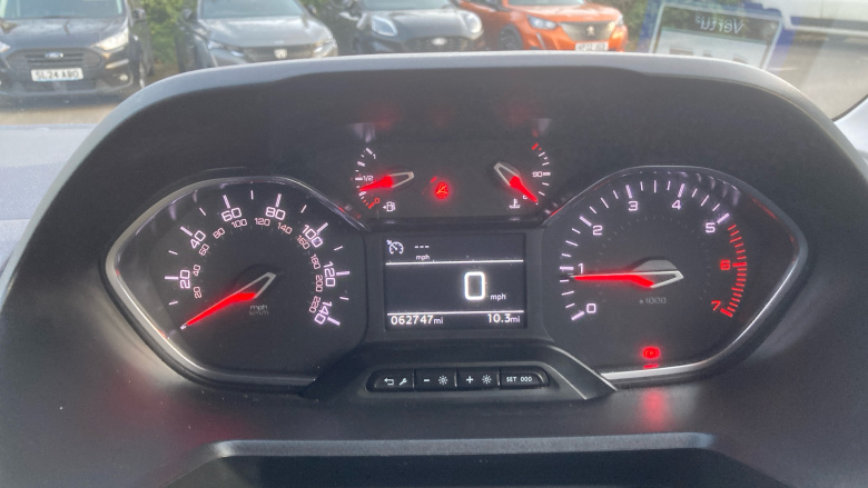 Peugeot Partner Long Diesel 950 1.5 BlueHDi 100 Professional Prem Van [6Speed]